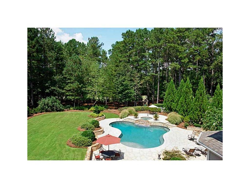Swimming Pool/Hot Tub/Sauna.
