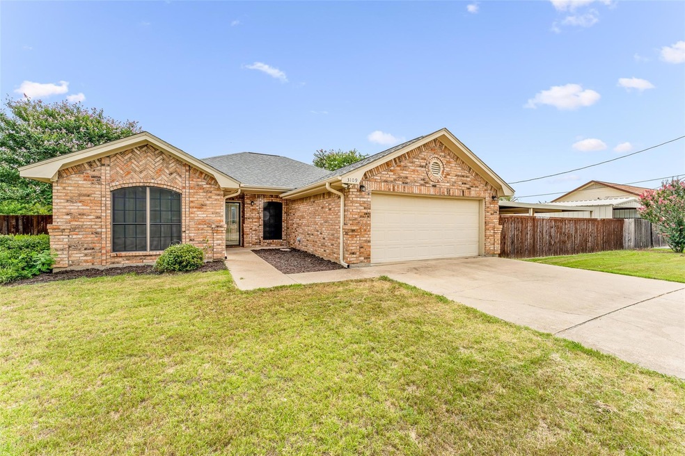 3109 Crockett St, Granbury, TX 76049 - photo 1