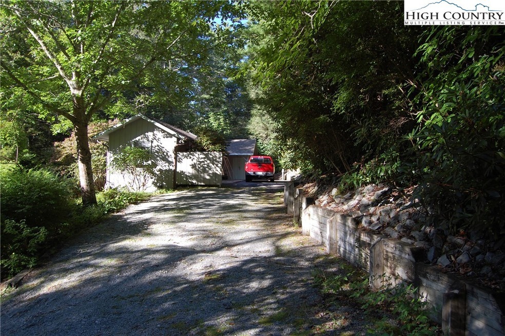 This is the entrance to property.  Where you see t