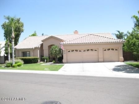 1844 E Catamaran Dr, Gilbert, AZ 85234 - photo 1