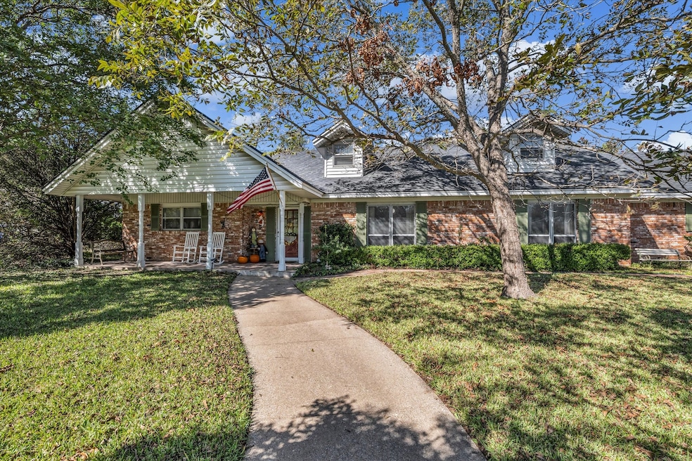 For Sale $425,000 • Co-Listing Agent