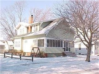 206 N CENTER