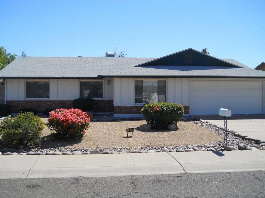 3727 W Sierra