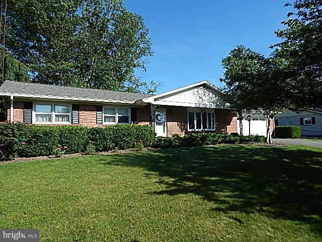 2946 Jefferson Dr, Chambersburg, PA 17201 - photo 1