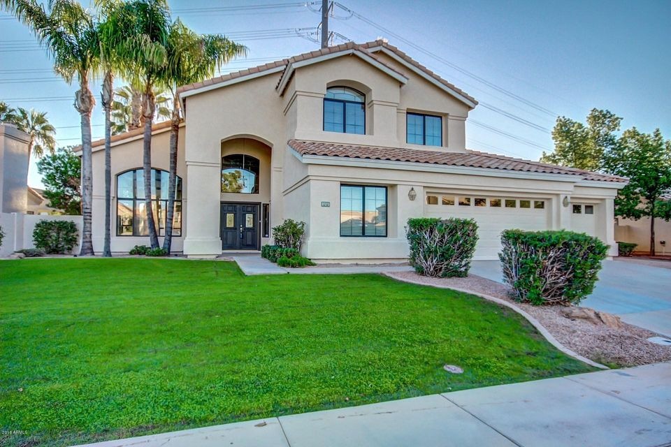 1313 N Crystal Shores