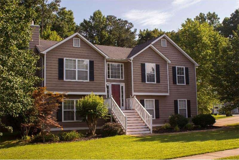 Well maintained Home in sought after Lake Park Sub
