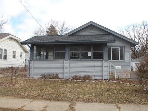 2002 Cartier St, Flint, MI 48504 - photo 1