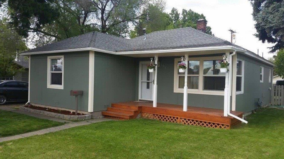 606 Owens St, Klamath Falls, OR 97601 - photo 1