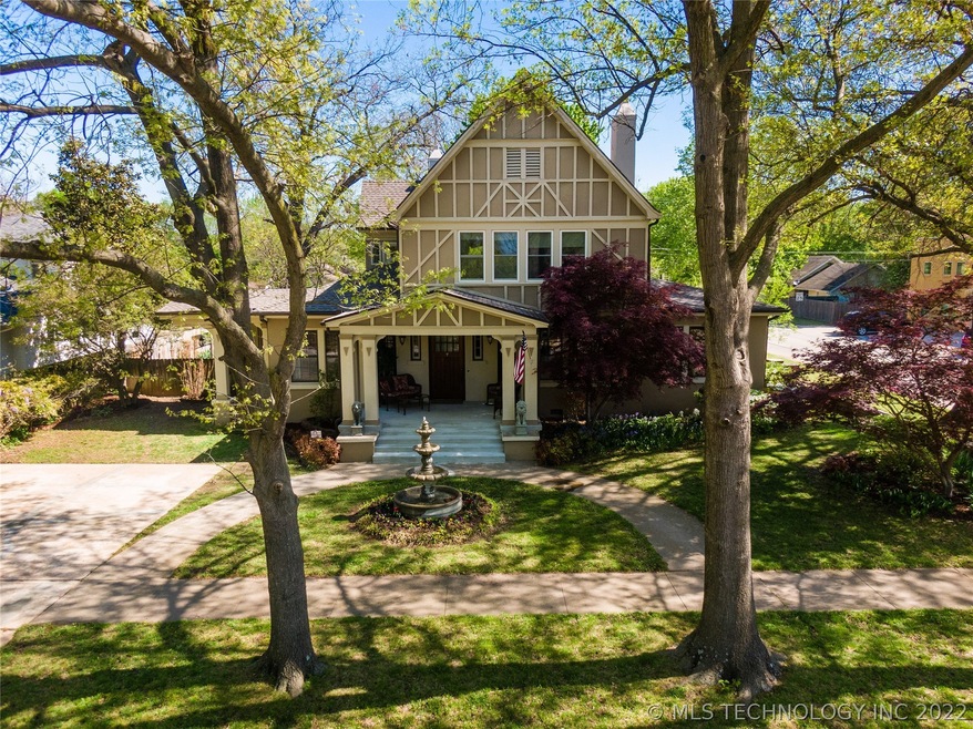 124 E 5th St, Claremore, OK 74017 - photo 1