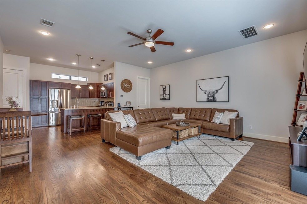 5618 Lindell Ave unit 6, Dallas, TX 75206 - photo 1