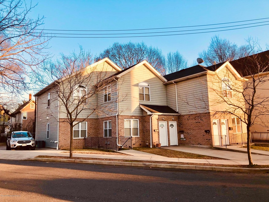 121 Eaton Place unit 1a,1b,2a,2b, Staten Island, NY 10302 - photo 1