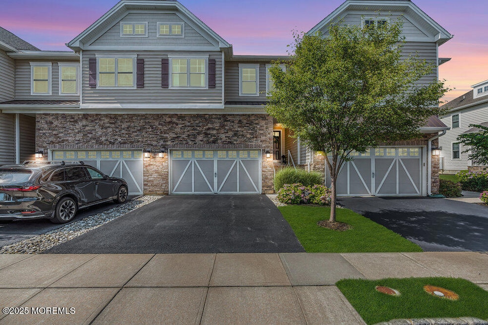 Sold $975,000 • Co-Listing Agent