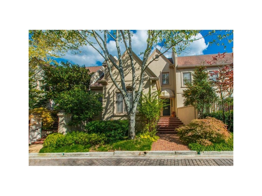 Sophisticated townhome in fantastic community