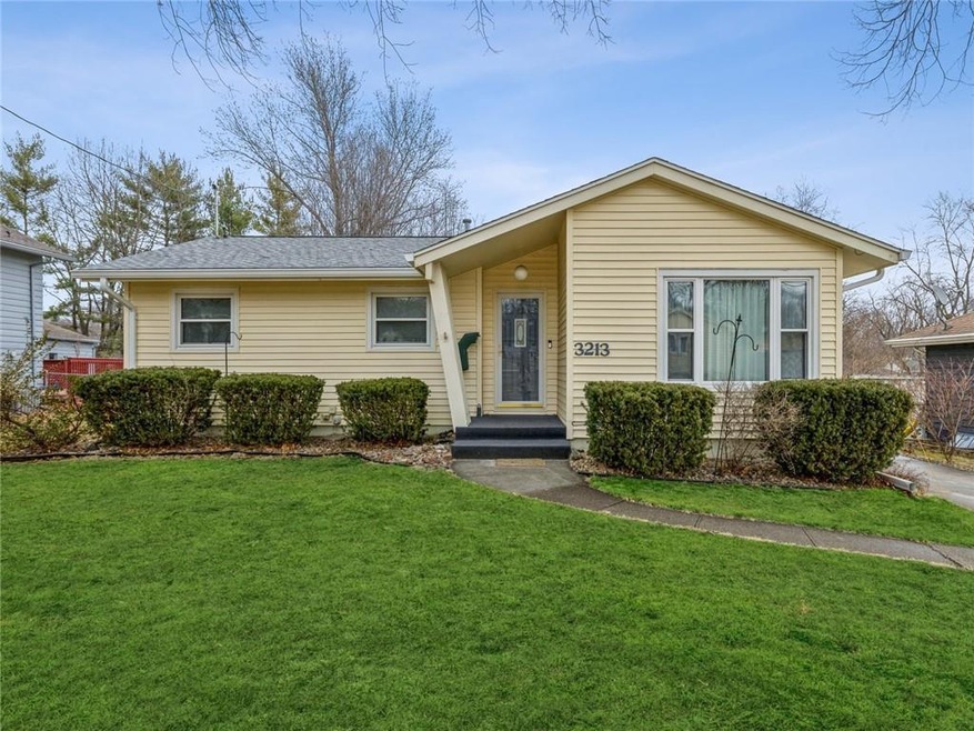 3213 Brookview Dr, West Des Moines, IA 50265 - photo 1