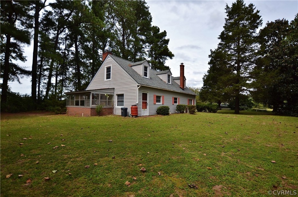 31067 King William Rd, West Point, VA 23181 - photo 1