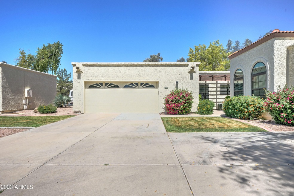 7705 S Kachina Dr-1