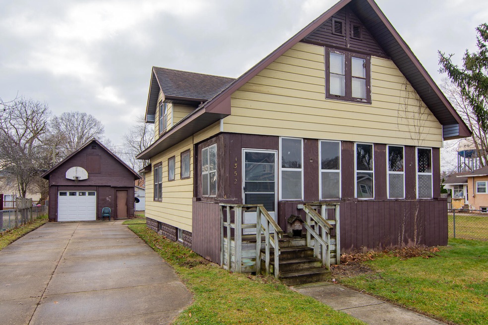 1352 Hickory St, Niles, MI 49120 - photo 1