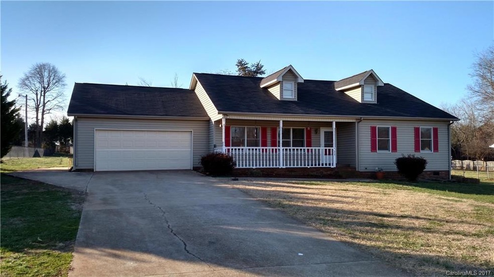 127 Antler Dr, Statesville, NC 28625 - photo 1