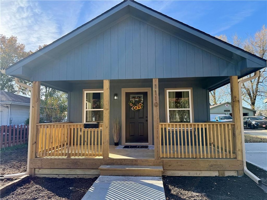 1110 5th St, Osawatomie, KS 66064 - photo 1