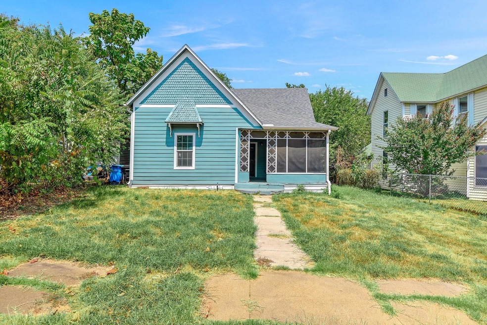 925 W Nelson St, Denison, TX 75020 - photo 1