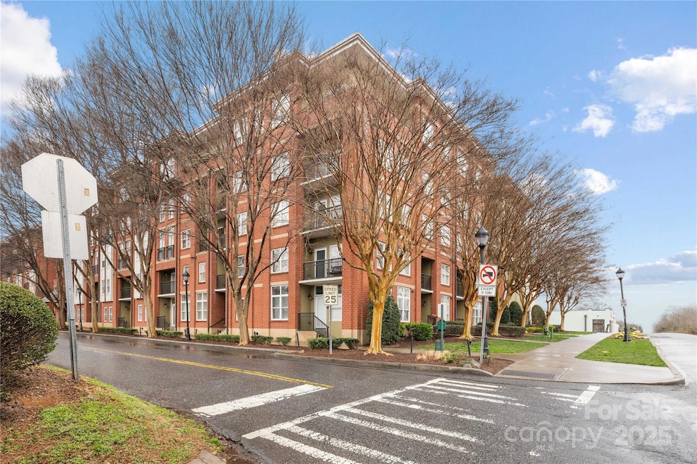 Sold $392,500 • Co-Listing Agent