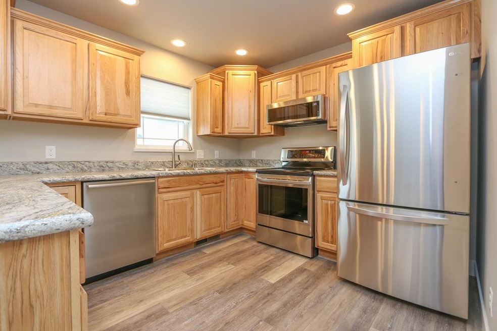 3114 E Ave unit 30, Cody, WY 82414 - photo 1