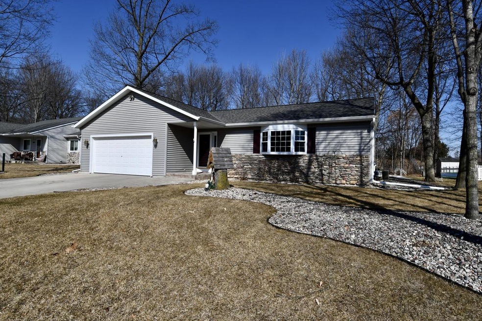 212 Hargrove Pl - Welcome Home!