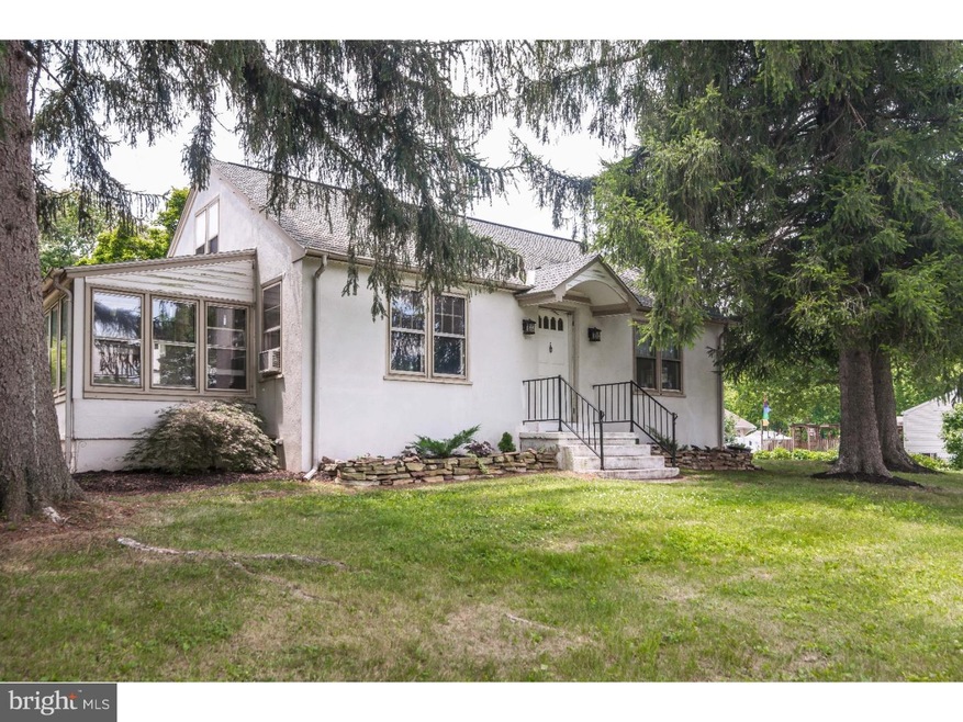 1018 Diamond St, Sellersville, PA 18960 - photo 1