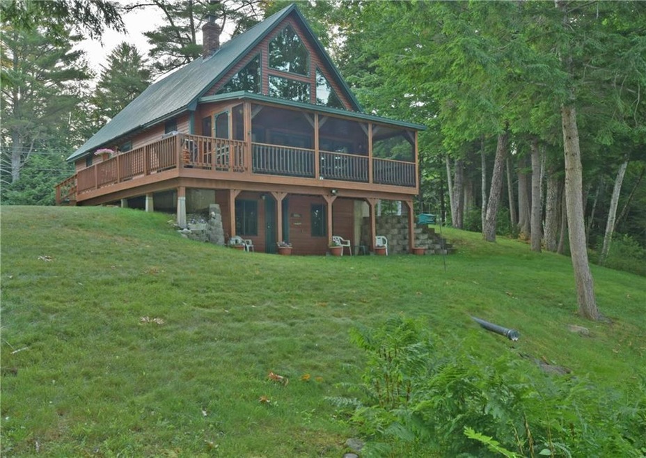Maine Riverfront Home for Sale in...