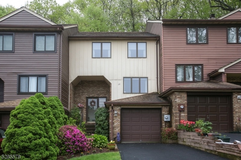 15 Patriots Rd, Morris Plains, NJ 07950 - photo 1