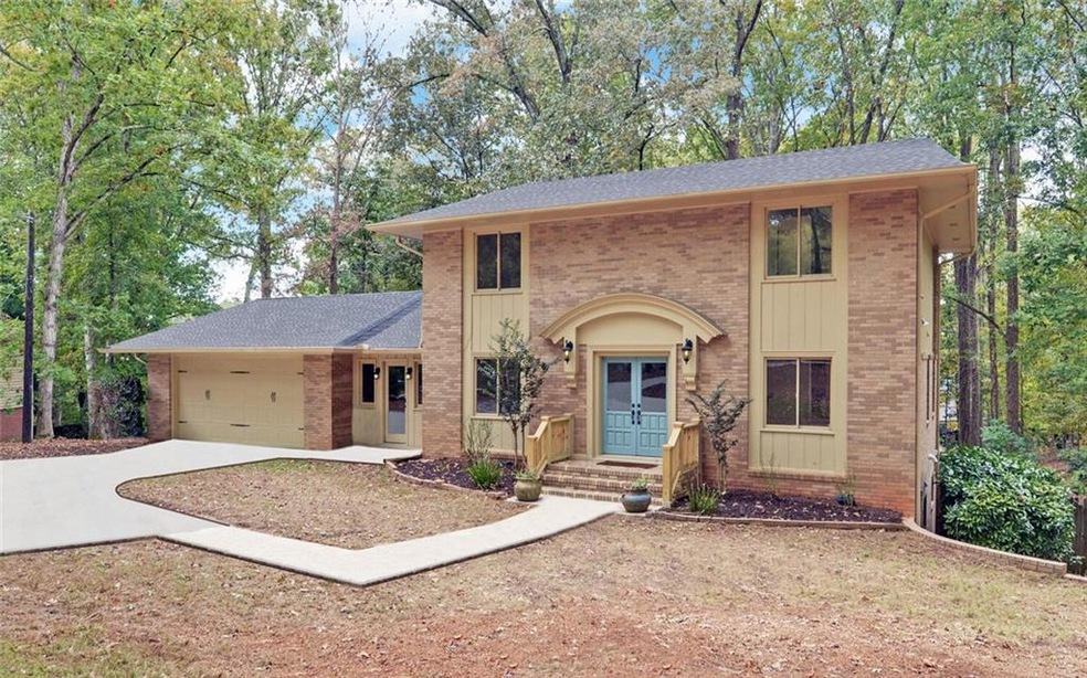 3504 Edgewood Cir, Gainesville, GA 30506 - photo 1