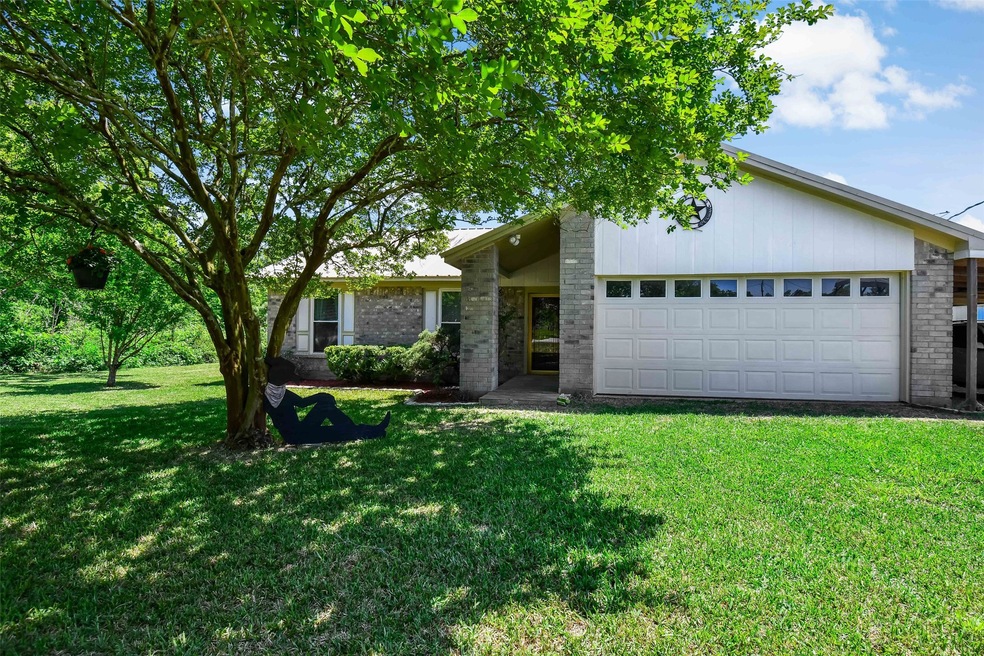 8202 Tye Ln, Pearland, TX 77584 - photo 1