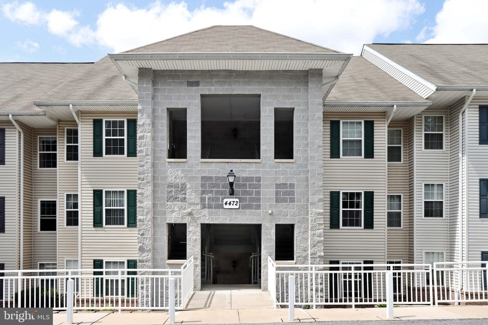 4472 Woodsman Dr unit 821, Hampstead, MD 21074 - photo 1