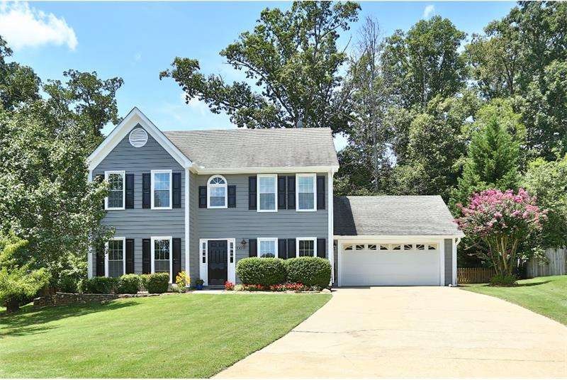 Beautiful traditional home with loads of curb appe