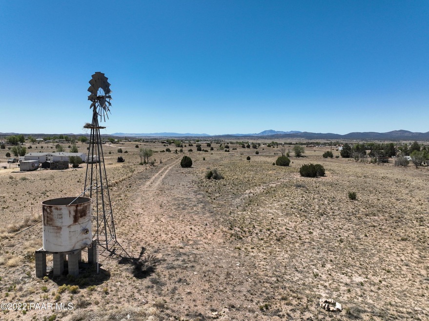 400 W Ahonen Rd Rd, Paulden, AZ 86334 - photo 1