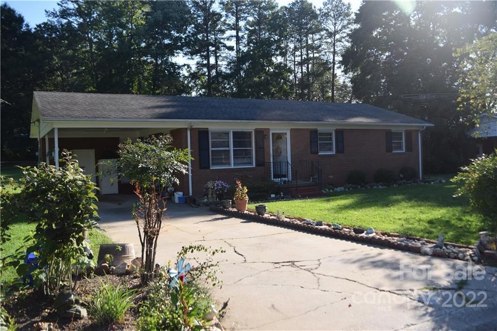 2019 Townview Dr, Kannapolis, NC 28081 - photo 1