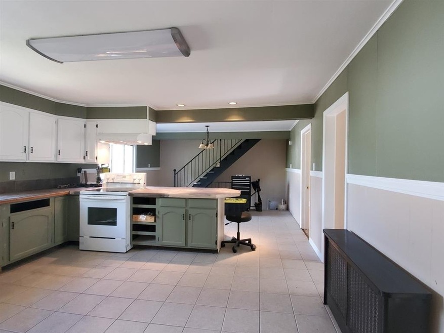 18 Mason St unit 2, Nashua, NH 03060 - photo 1