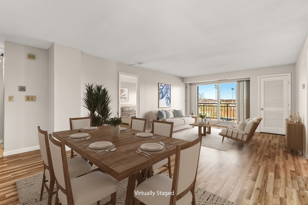 200 Locust St unit 302, Lynn, MA 01904 - photo 1