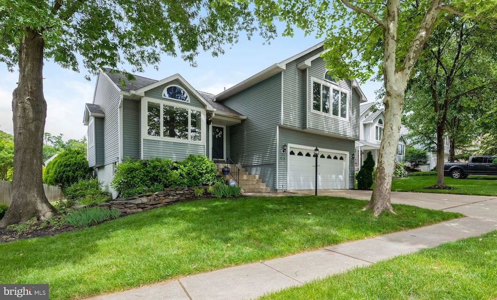 8136 Tamar Dr, Columbia, MD 21045 - photo 1