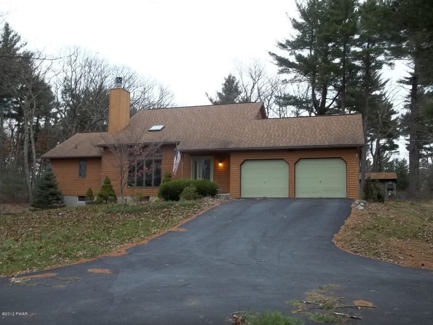 194 Oak Ridge Dr, Milford, PA 18337 - photo 1