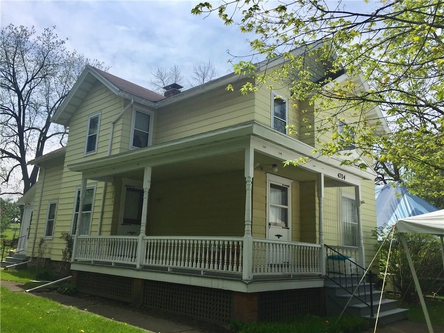 Welcome to 4704 Tellier Rd! Enjoy yesteryears qual