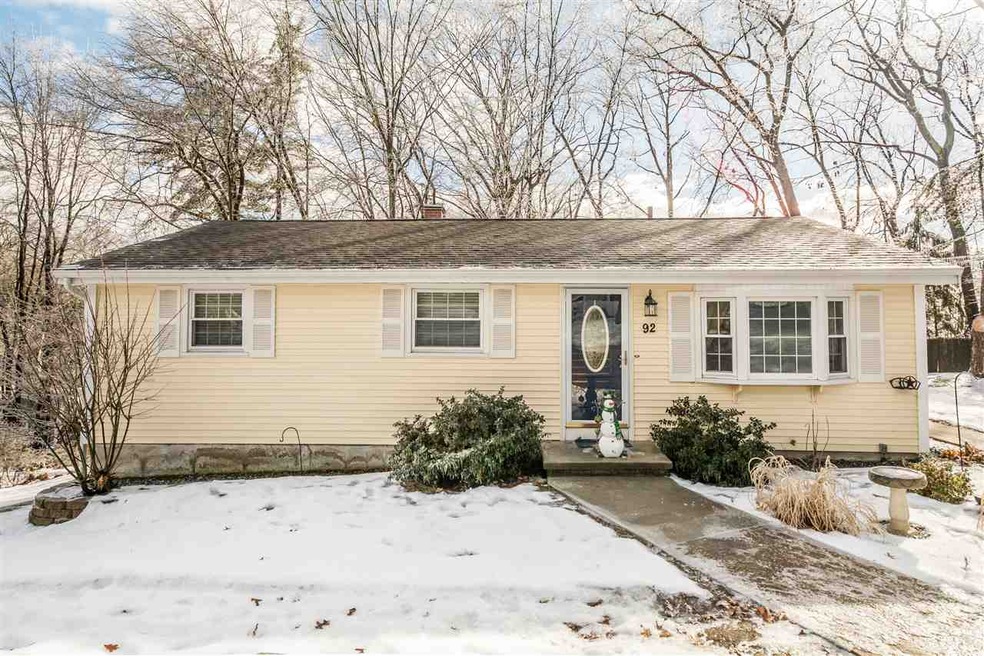 92 Langholm Dr, Nashua, NH 03062 - photo 1