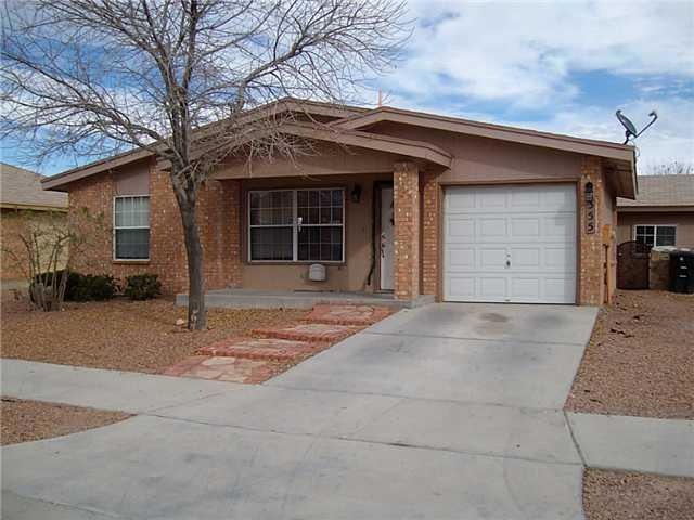 355 Barrel Cactus Dr, Horizon City, TX 79928 - photo 1