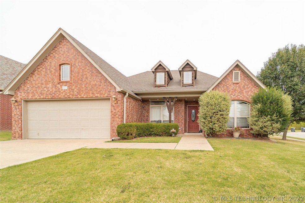 821 W 149th St S, Glenpool, OK 74033 - photo 1