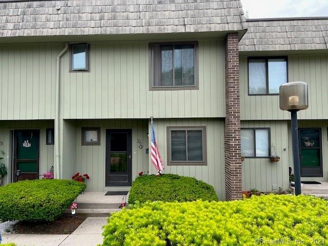 26 Magnolia Hill Ct, Cromwell, CT 06416 - photo 1