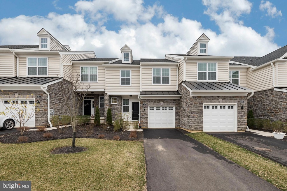 213 Ella Ln, Conshohocken, PA 19428 - photo 1