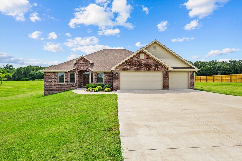 14873 Tikaani Dr, Siloam Springs, AR 72761 - photo 1