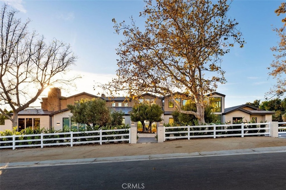 25151 Jim Bridger Rd, Hidden Hills, CA 91302 - photo 1