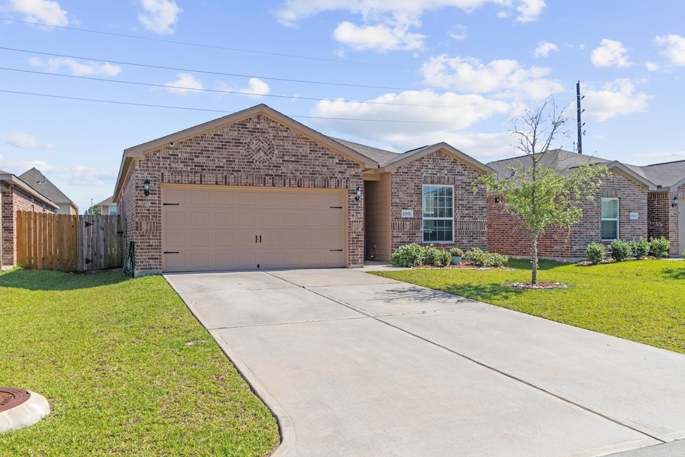 10906 Spring Brook Pass Dr, Humble, TX 77396 - photo 1