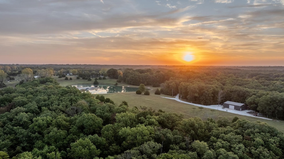 25461 Sky Dr, South Elkhorn Township, MO 63383 - photo 1